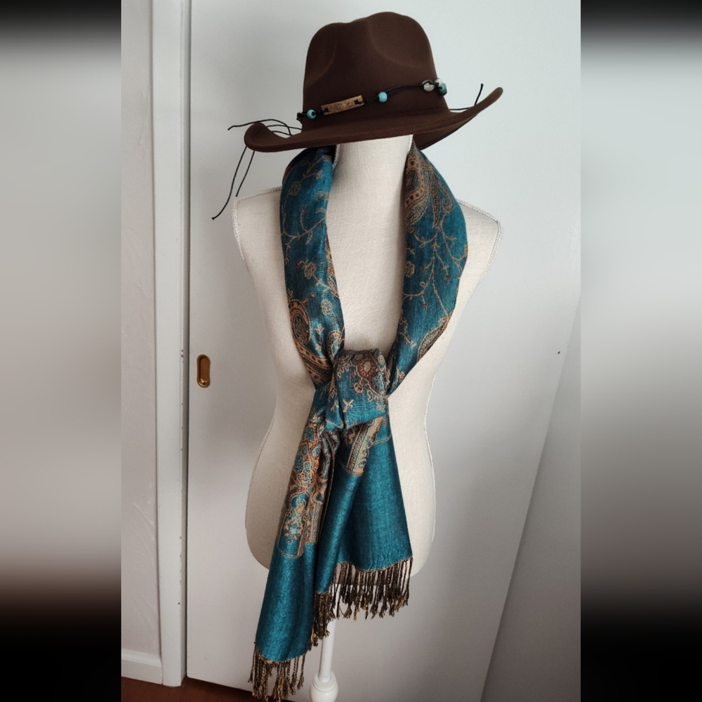 Beautiful Boho Scarf and Felt Hat
